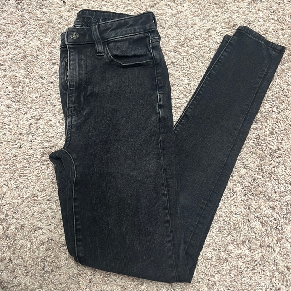 American eagle Women super hi rise skinny black jeans